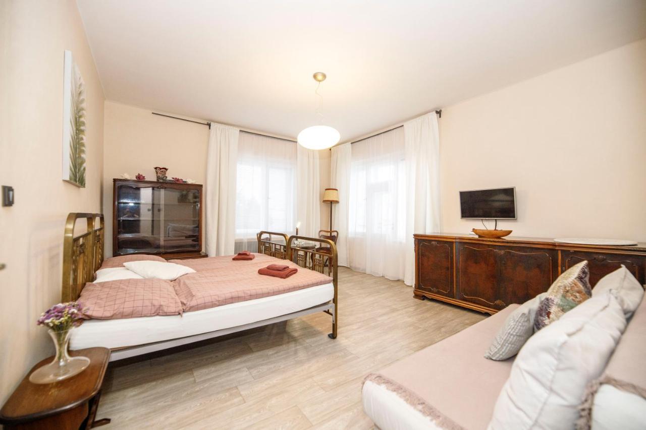 Libusina Villa 库特纳霍拉 外观 照片