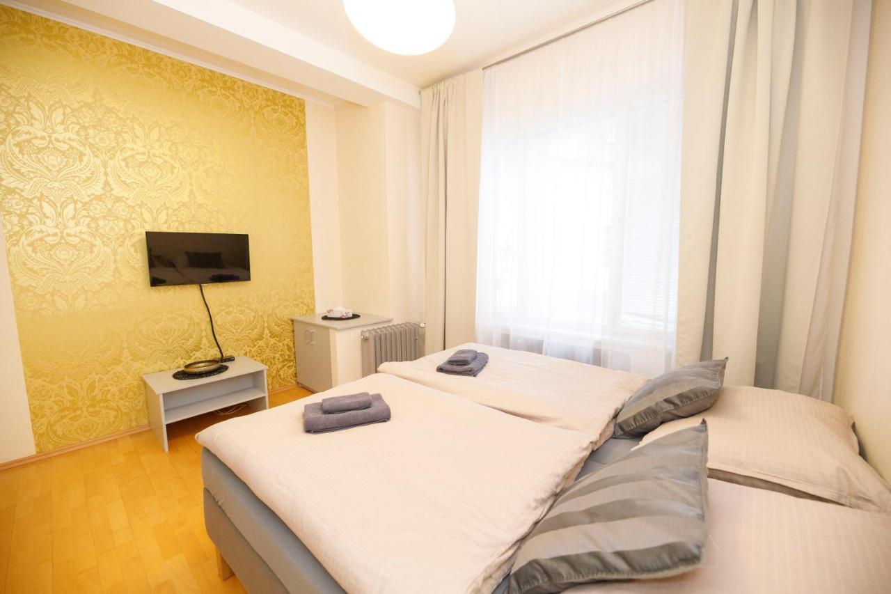 Libusina Villa 库特纳霍拉 外观 照片