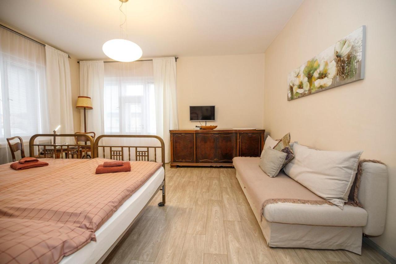 Libusina Villa 库特纳霍拉 外观 照片