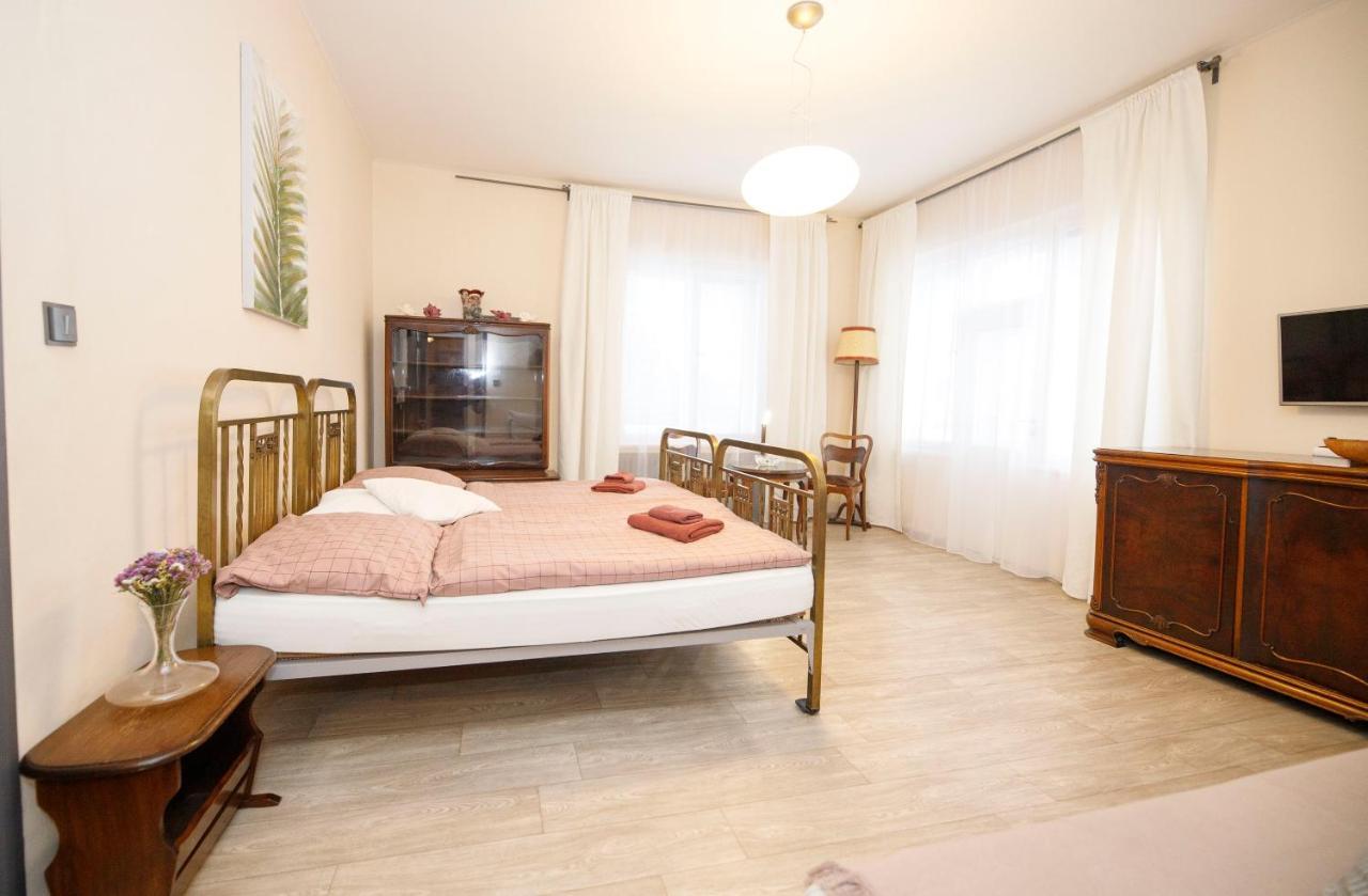 Libusina Villa 库特纳霍拉 外观 照片